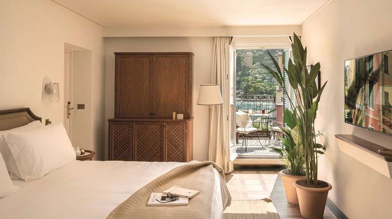<b>Splendido Mare, A Belmond Hotel Suite</b>. Images powered by <a href="https://iceportal.shijigroup.com/" title="IcePortal" target="_blank">IcePortal</a>.