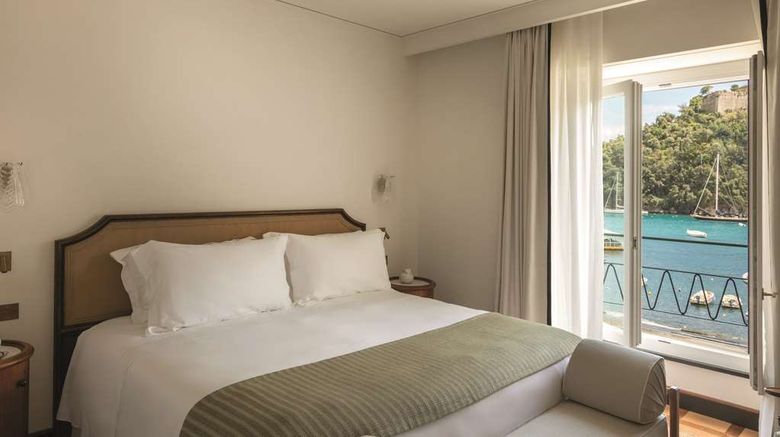 <b>Splendido Mare, A Belmond Hotel Room</b>. Images powered by <a href="https://iceportal.shijigroup.com/" title="IcePortal" target="_blank">IcePortal</a>.