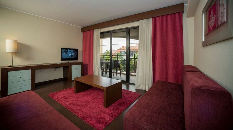 <b>Vila Gale Cascais Suite</b>. Images powered by <a href="https://iceportal.shijigroup.com/" title="IcePortal" target="_blank">IcePortal</a>.