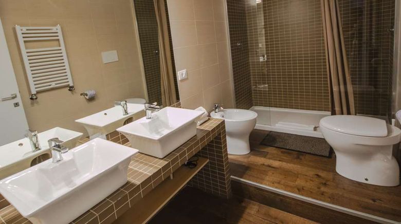 <b>Terrace Pantheon Relais Room</b>. Images powered by <a href="https://iceportal.shijigroup.com/" title="IcePortal" target="_blank">IcePortal</a>.