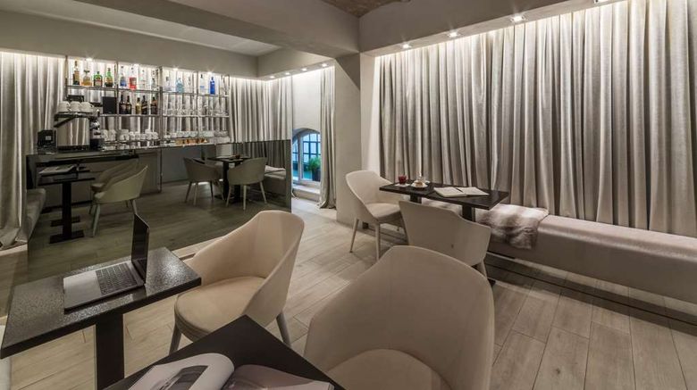 <b>Terrace Pantheon Relais Restaurant</b>. Images powered by <a href="https://iceportal.shijigroup.com/" title="IcePortal" target="_blank">IcePortal</a>.