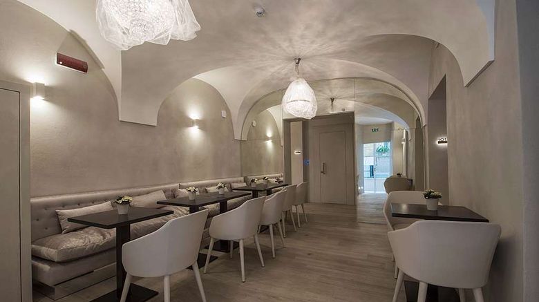<b>Terrace Pantheon Relais Restaurant</b>. Images powered by <a href="https://iceportal.shijigroup.com/" title="IcePortal" target="_blank">IcePortal</a>.