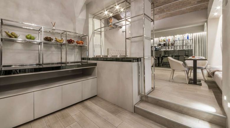 <b>Terrace Pantheon Relais Restaurant</b>. Images powered by <a href="https://iceportal.shijigroup.com/" title="IcePortal" target="_blank">IcePortal</a>.