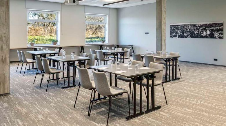 <b>Park Inn By Radisson Vilnius Airport Meeting</b>. Images powered by <a href="https://iceportal.shijigroup.com/" title="IcePortal" target="_blank">IcePortal</a>.