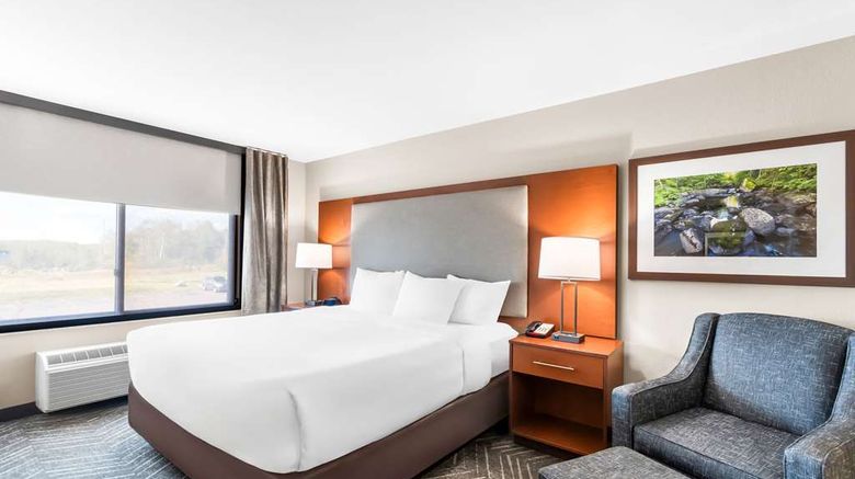 <b>Comfort Inn & Suites Mountain Iron Suite</b>. Images powered by <a href="https://iceportal.shijigroup.com/" title="IcePortal" target="_blank">IcePortal</a>.