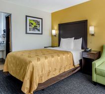 Quality Inn Verona-Staunton North Room