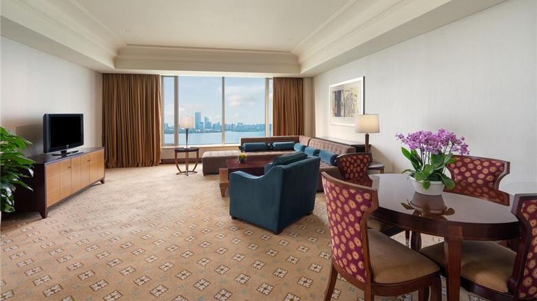 <b>Kempinski Hotel Suzhou Room</b>. Images powered by <a href="https://iceportal.shijigroup.com/" title="IcePortal" target="_blank">IcePortal</a>.