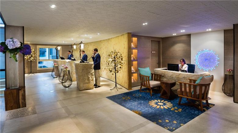 <b>Kempinski Summerland Hotel & Resort Lobby</b>. Images powered by <a href="https://iceportal.shijigroup.com/" title="IcePortal" target="_blank">IcePortal</a>.