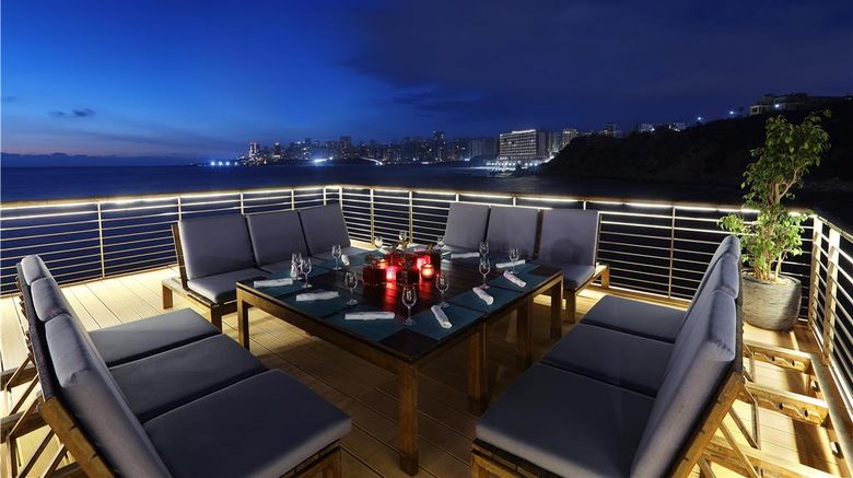 <b>Kempinski Summerland Hotel & Resort Beach</b>. Images powered by <a href="https://iceportal.shijigroup.com/" title="IcePortal" target="_blank">IcePortal</a>.
