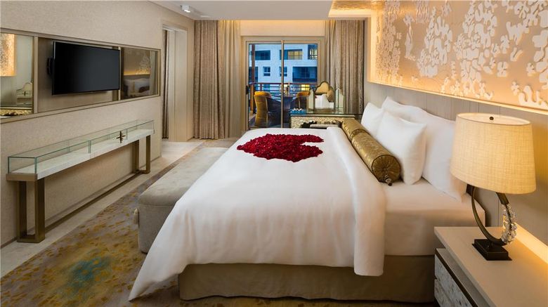 <b>Kempinski Summerland Hotel & Resort Suite</b>. Images powered by <a href="https://iceportal.shijigroup.com/" title="IcePortal" target="_blank">IcePortal</a>.