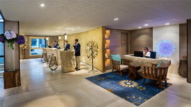 Kempinski Summerland Hotel & Resort Lobby