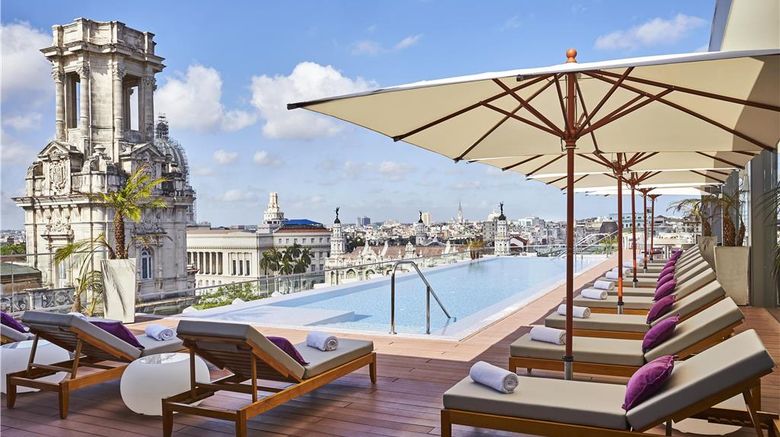 <b>Gran Hotel Manzana Kempinski La Habana Pool</b>. Images powered by <a href="https://iceportal.shijigroup.com/" title="IcePortal" target="_blank">IcePortal</a>.