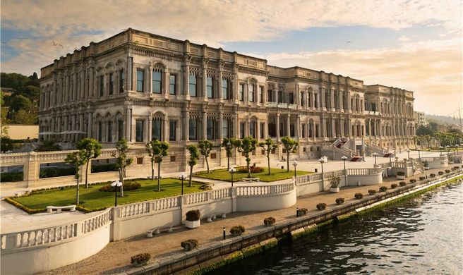 Ciragan Palace Kempinski Exterior