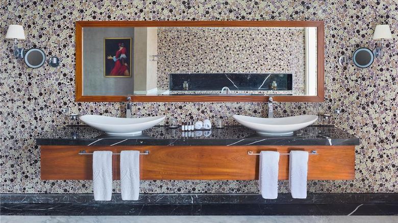 <b>Royal Maxim Palace Kempinski Room</b>. Images powered by <a href="https://iceportal.shijigroup.com/" title="IcePortal" target="_blank">IcePortal</a>.