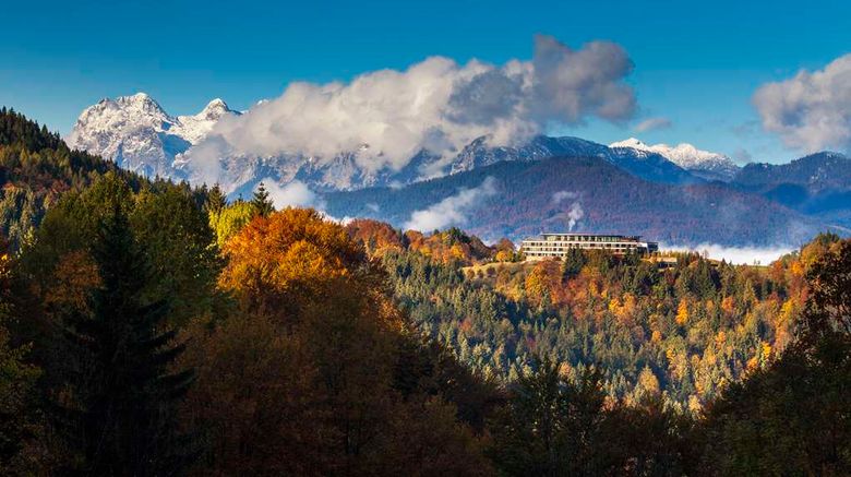 <b>Kempinski Hotel Berchtesgaden Exterior</b>. Images powered by <a href="https://iceportal.shijigroup.com/" title="IcePortal" target="_blank">IcePortal</a>.