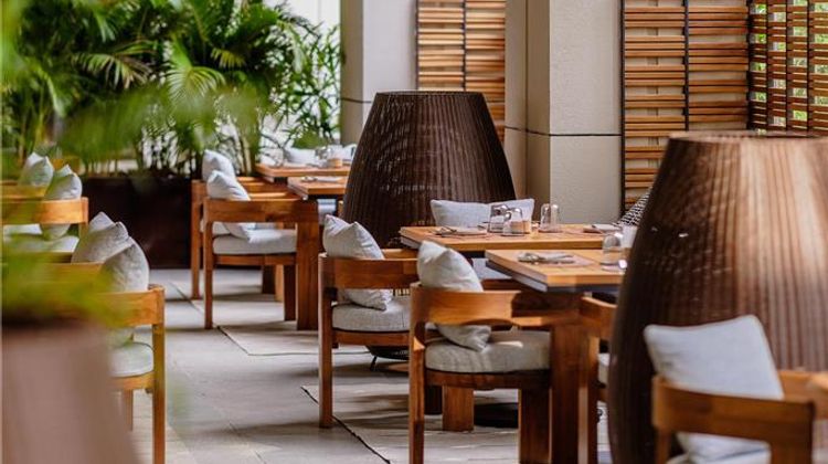 Kempinski Hotel Gold Coast City Accra Exterior