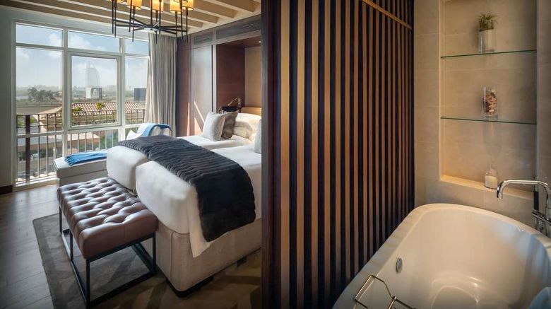 <b>Kempinski Hotel Mall of the Emirates Suite</b>. Images powered by <a href="https://iceportal.shijigroup.com/" title="IcePortal" target="_blank">IcePortal</a>.