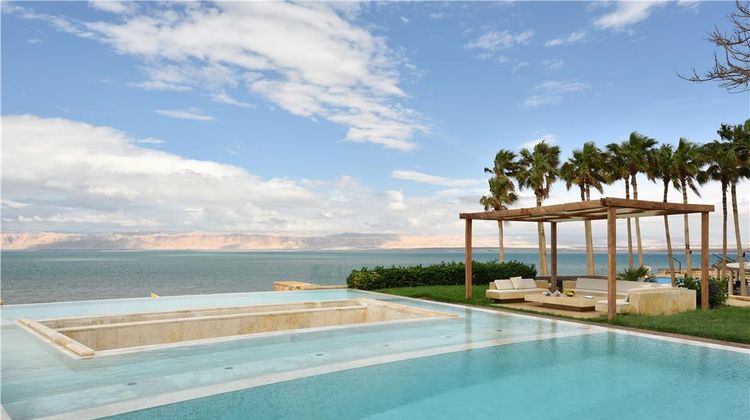 Kempinski Hotel Ishtar Dead Sea Pool