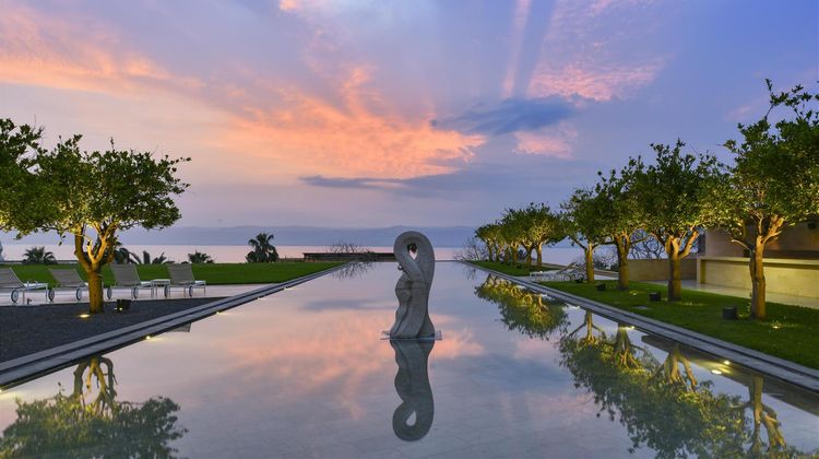 Kempinski Hotel Ishtar Dead Sea Pool