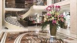 <b>Kempinski Hotel Baltschug Moscow Lobby</b>. Images powered by <a href="https://iceportal.shijigroup.com/" title="IcePortal" target="_blank">IcePortal</a>.