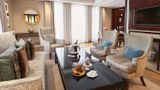 <b>Hotel Adlon Kempinski Berlin Suite</b>. Images powered by <a href="https://iceportal.shijigroup.com/" title="IcePortal" target="_blank">IcePortal</a>.