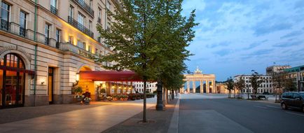 Hotel Adlon Kempinski Berlin Exterior