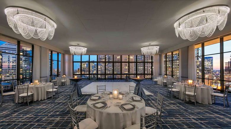 <b>The Royal Sonesta Chicago Downtown Ballroom</b>. Images powered by <a href="https://iceportal.shijigroup.com/" title="IcePortal" target="_blank">IcePortal</a>.