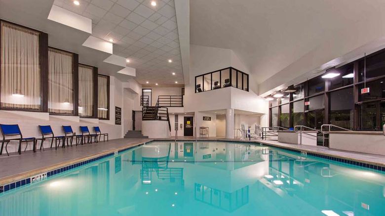 <b>Sonesta Irvine John Wayne Airport Pool</b>. Images powered by <a href="https://iceportal.shijigroup.com/" title="IcePortal" target="_blank">IcePortal</a>.