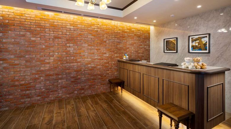 <b>Best Western Hotel Fino Shin-Yokohama Lobby</b>. Images powered by <a href="https://iceportal.shijigroup.com/" title="IcePortal" target="_blank">IcePortal</a>.