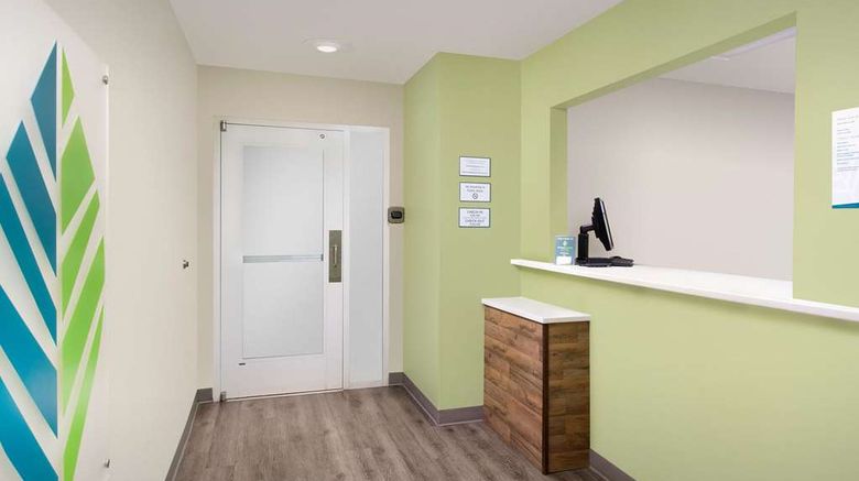 <b>WoodSpring Suites Huntsville/Madison Lobby</b>. Images powered by <a href="https://iceportal.shijigroup.com/" title="IcePortal" target="_blank">IcePortal</a>.