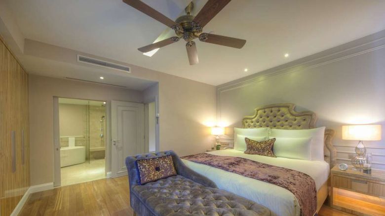 <b>The Chateau Spa and Organic Wellness Resort Suite</b>. Images powered by <a href="https://iceportal.shijigroup.com/" title="IcePortal" target="_blank">IcePortal</a>.