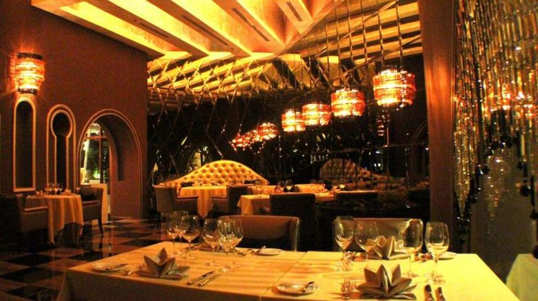 <b>The Chateau Spa and Organic Wellness Resort Restaurant</b>. Images powered by <a href="https://iceportal.shijigroup.com/" title="IcePortal" target="_blank">IcePortal</a>.