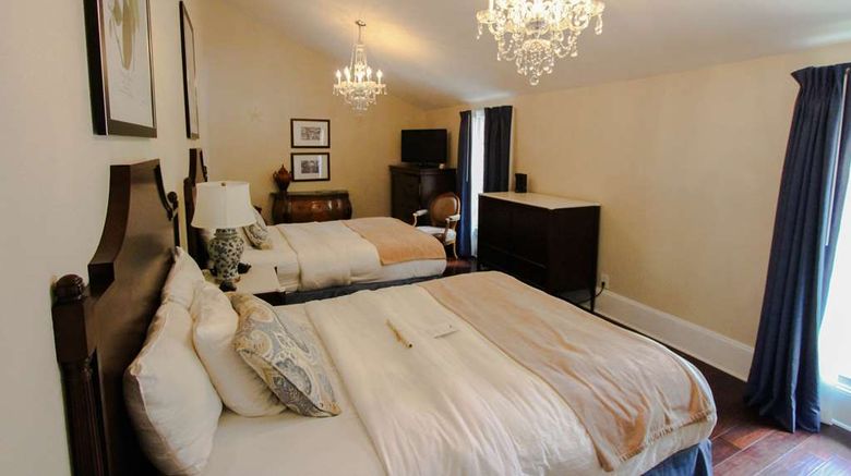 <b>Andrew Jackson Hotel Room</b>. Images powered by <a href="https://iceportal.shijigroup.com/" title="IcePortal" target="_blank">IcePortal</a>.