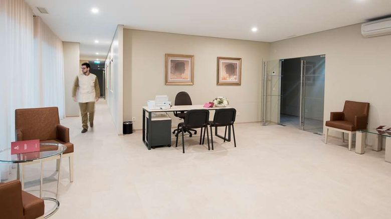 <b>Vila Gale Sintra Resort Hotel Spa</b>. Images powered by <a href="https://iceportal.shijigroup.com/" title="IcePortal" target="_blank">IcePortal</a>.