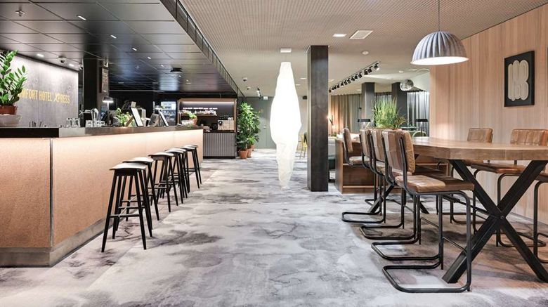 <b>Comfort Hotel Xpress Helsinki Airport Lobby</b>. Images powered by <a href="https://iceportal.shijigroup.com/" title="IcePortal" target="_blank">IcePortal</a>.