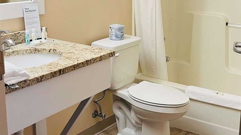 <b>Quality Inn & Suites Prestonburg Room</b>. Images powered by <a href="https://iceportal.shijigroup.com/" title="IcePortal" target="_blank">IcePortal</a>.