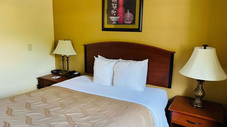 Quality Inn & Suites Prestonburg Room