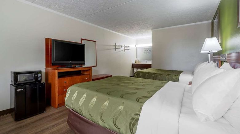 <b>Quality Inn Roxboro Room</b>. Images powered by <a href="https://iceportal.shijigroup.com/" title="IcePortal" target="_blank">IcePortal</a>.