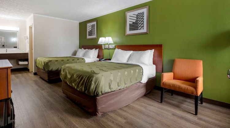 Quality Inn Roxboro Room