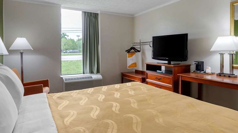 <b>Quality Inn Roxboro Room</b>. Images powered by <a href="https://iceportal.shijigroup.com/" title="IcePortal" target="_blank">IcePortal</a>.