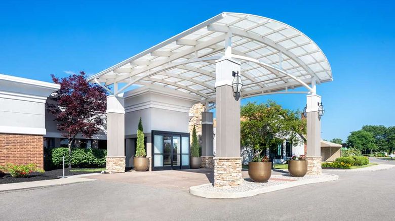 <b>DoubleTree by Hilton Ann Arbor North Exterior</b>. Images powered by <a href="https://iceportal.shijigroup.com/" title="IcePortal" target="_blank">IcePortal</a>.