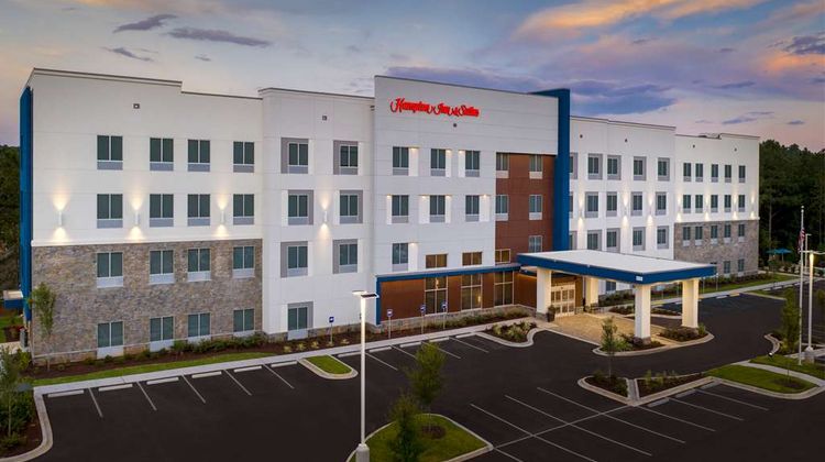Hampton Inn & Suites Lexington Exterior