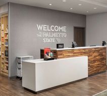 Hampton Inn & Suites Lexington Lobby
