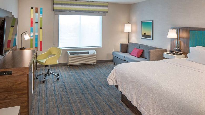 <b>Hampton Inn Hastings Room</b>. Images powered by <a href="https://iceportal.shijigroup.com/" title="IcePortal" target="_blank">IcePortal</a>.