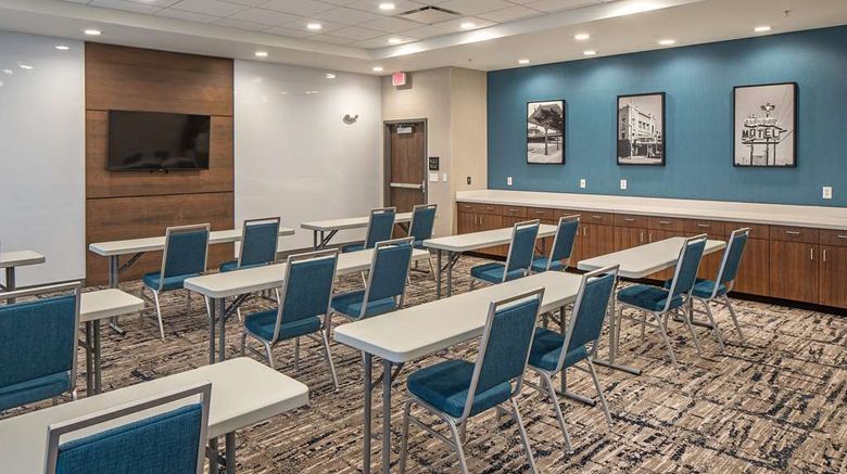 <b>Hampton Inn Hastings Meeting</b>. Images powered by <a href="https://iceportal.shijigroup.com/" title="IcePortal" target="_blank">IcePortal</a>.