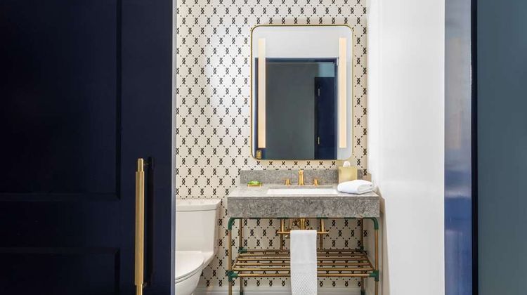 Canopy by Hilton Center City Room