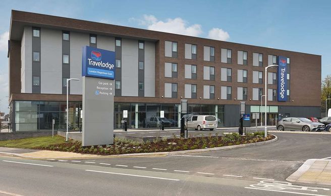 Travelodge London Dagenham East Exterior