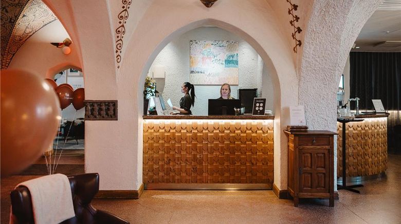 <b>Home Hotel Jugend Lobby</b>. Images powered by <a href="https://iceportal.shijigroup.com/" title="IcePortal" target="_blank">IcePortal</a>.
