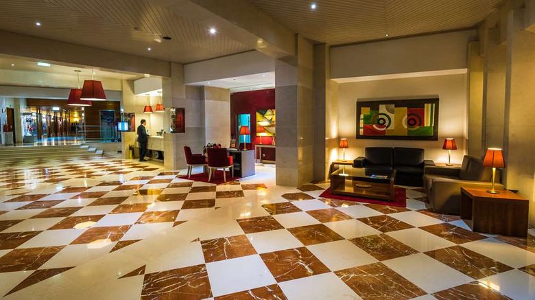 <b>Vila Gale Ampalius Lobby</b>. Images powered by <a href="https://iceportal.shijigroup.com/" title="IcePortal" target="_blank">IcePortal</a>.