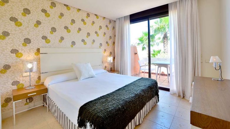 <b>Novo Resort Aparthotel Room</b>. Images powered by <a href="https://iceportal.shijigroup.com/" title="IcePortal" target="_blank">IcePortal</a>.